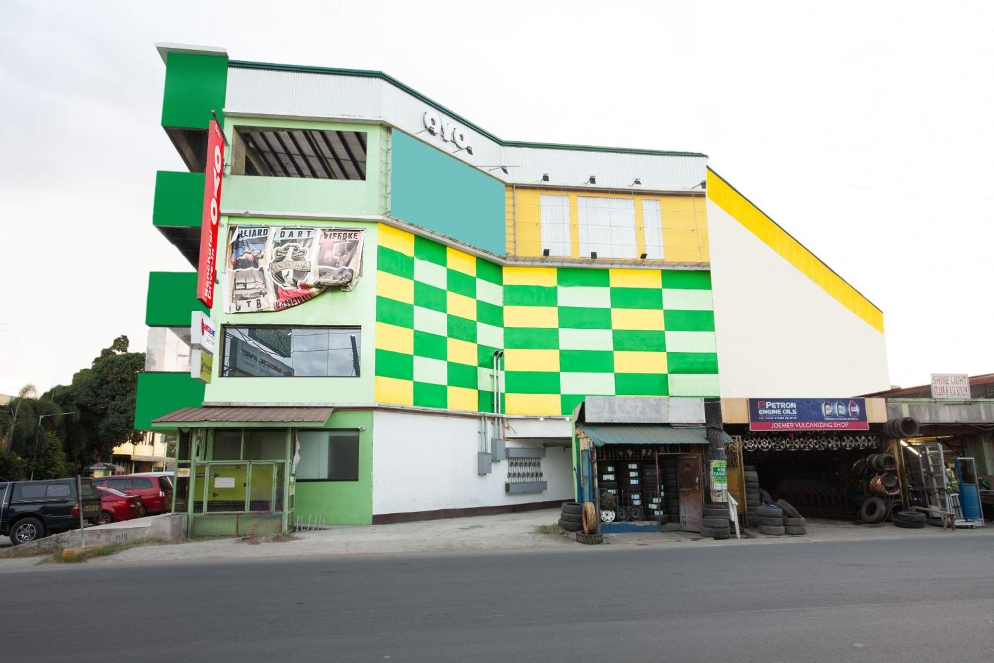 Oyo 473 Ranchotel Drive-in Binan